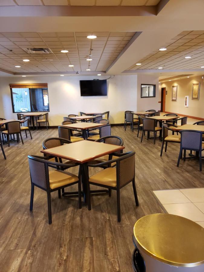 Wingate By Wyndham Coon Rapids Hotel Buitenkant foto