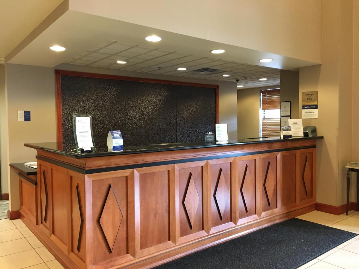 Wingate By Wyndham Coon Rapids Hotel Buitenkant foto