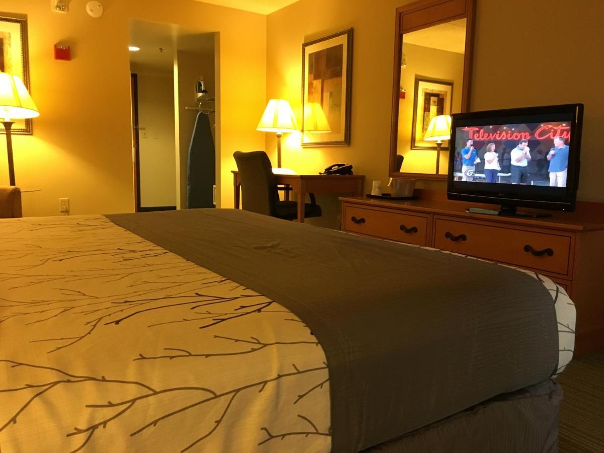 Wingate By Wyndham Coon Rapids Hotel Buitenkant foto